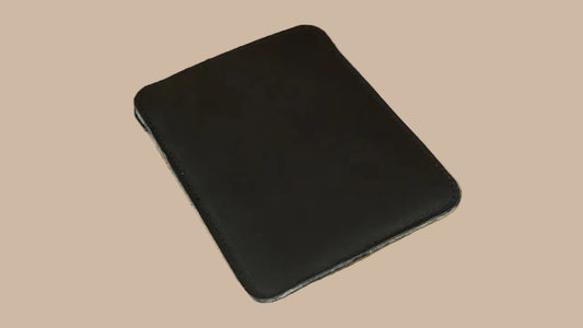 Minimalistische iPad Hülle mit Filz